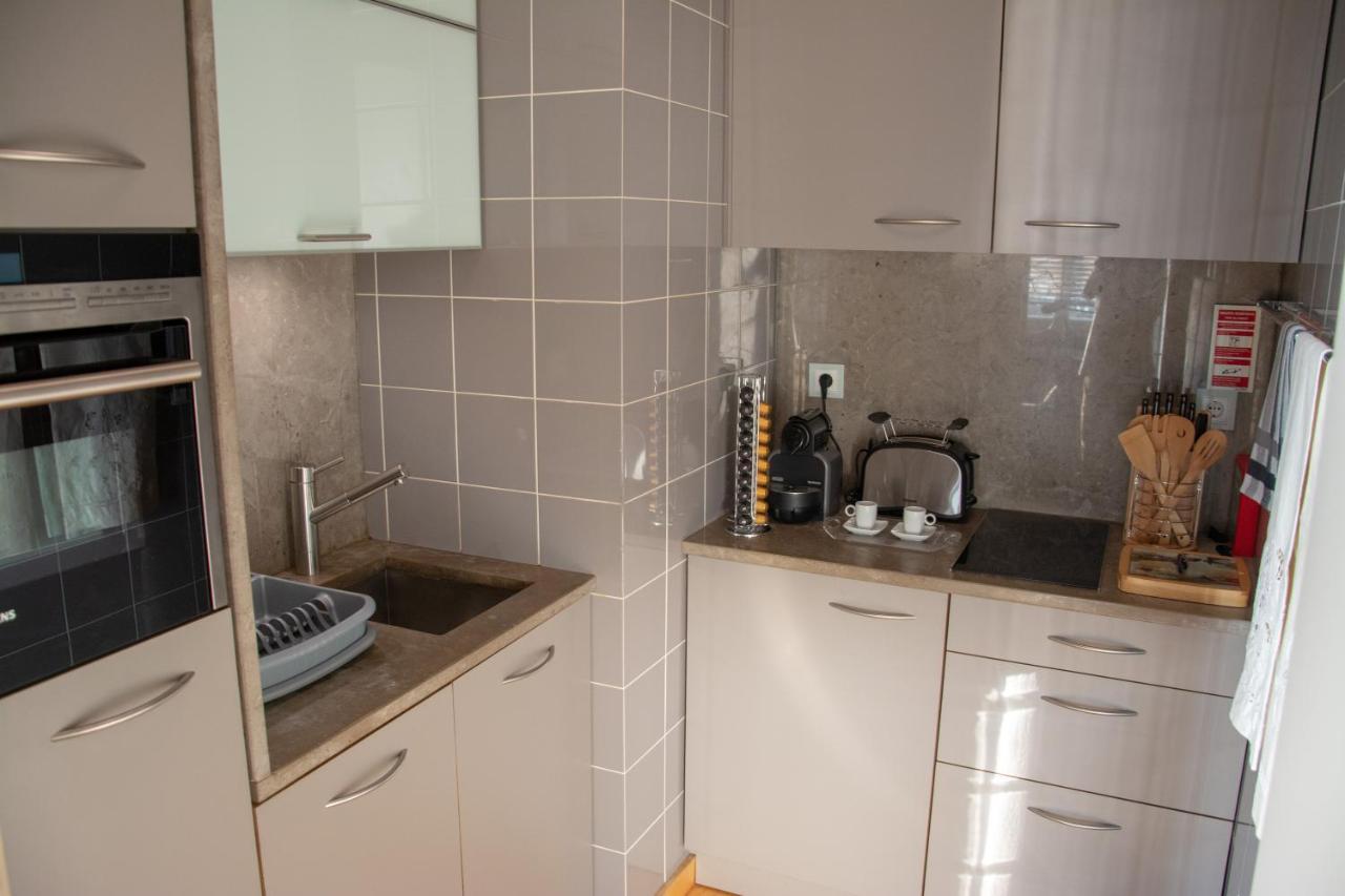Apartment By The Sea Порто Екстериор снимка